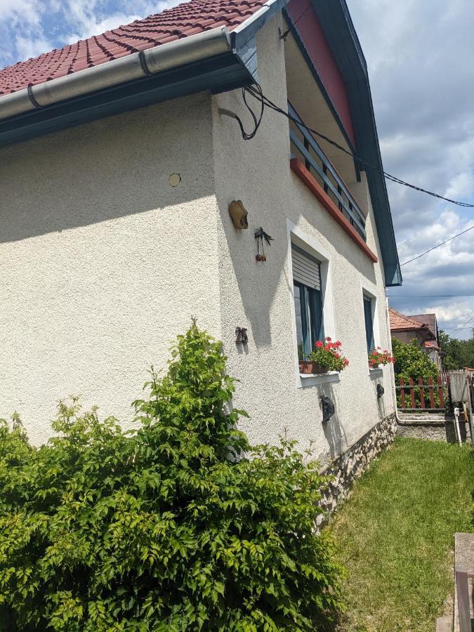 Tulipan Haz Villa Szilvasvarad Bagian luar foto